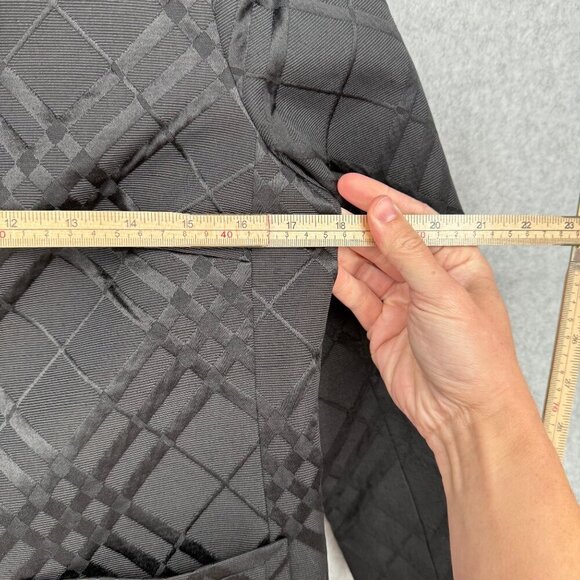 Talbots Textured Blazer Jacket Size 6 Petite Black Windowpane Crop Classic EUC - Picture 11 of 12